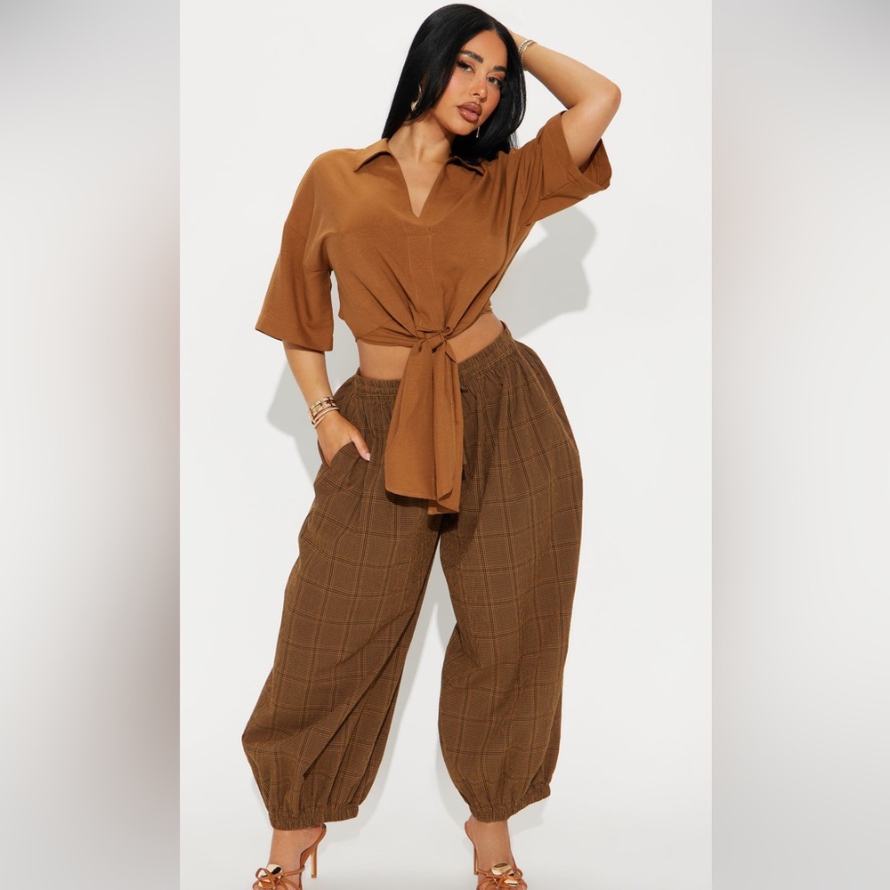 Fashion Nova brown plaid barrel pants